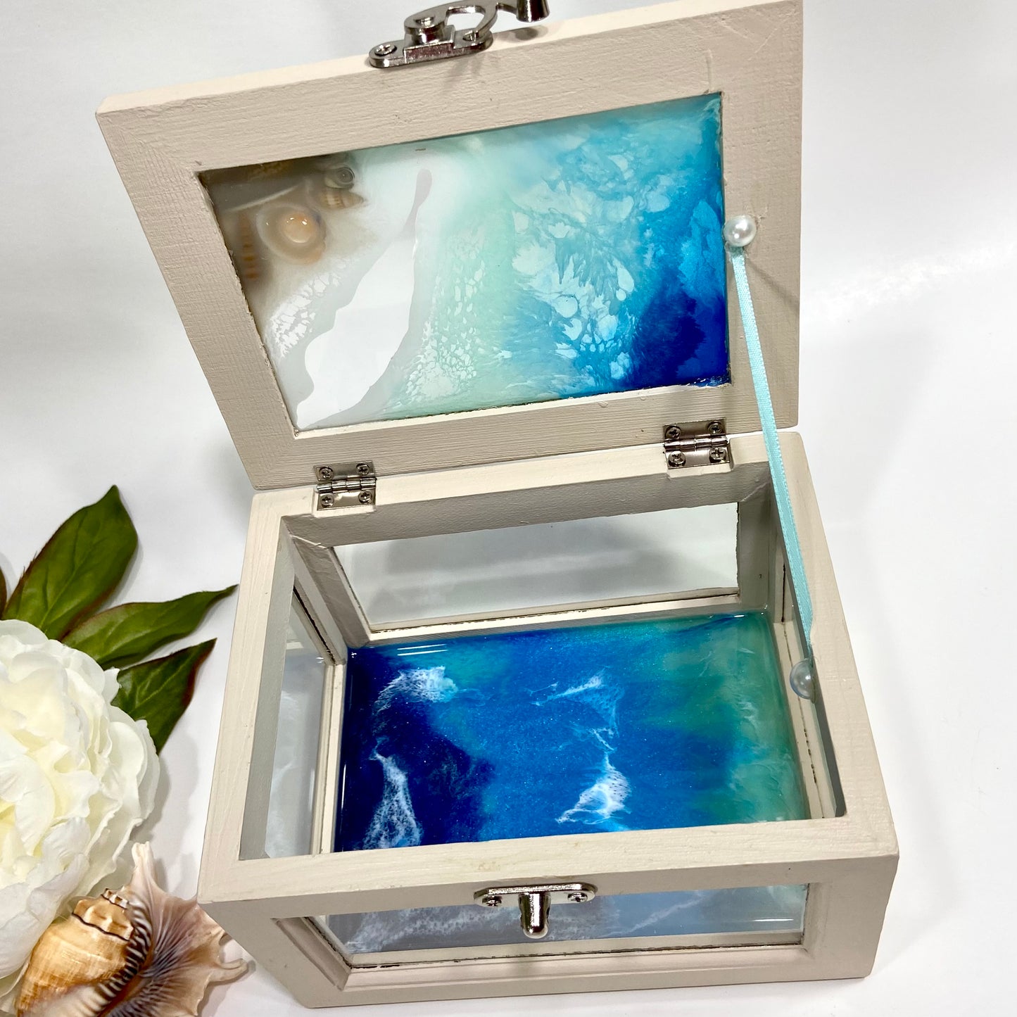 Coastal Resin & Shell Keepsake Box
