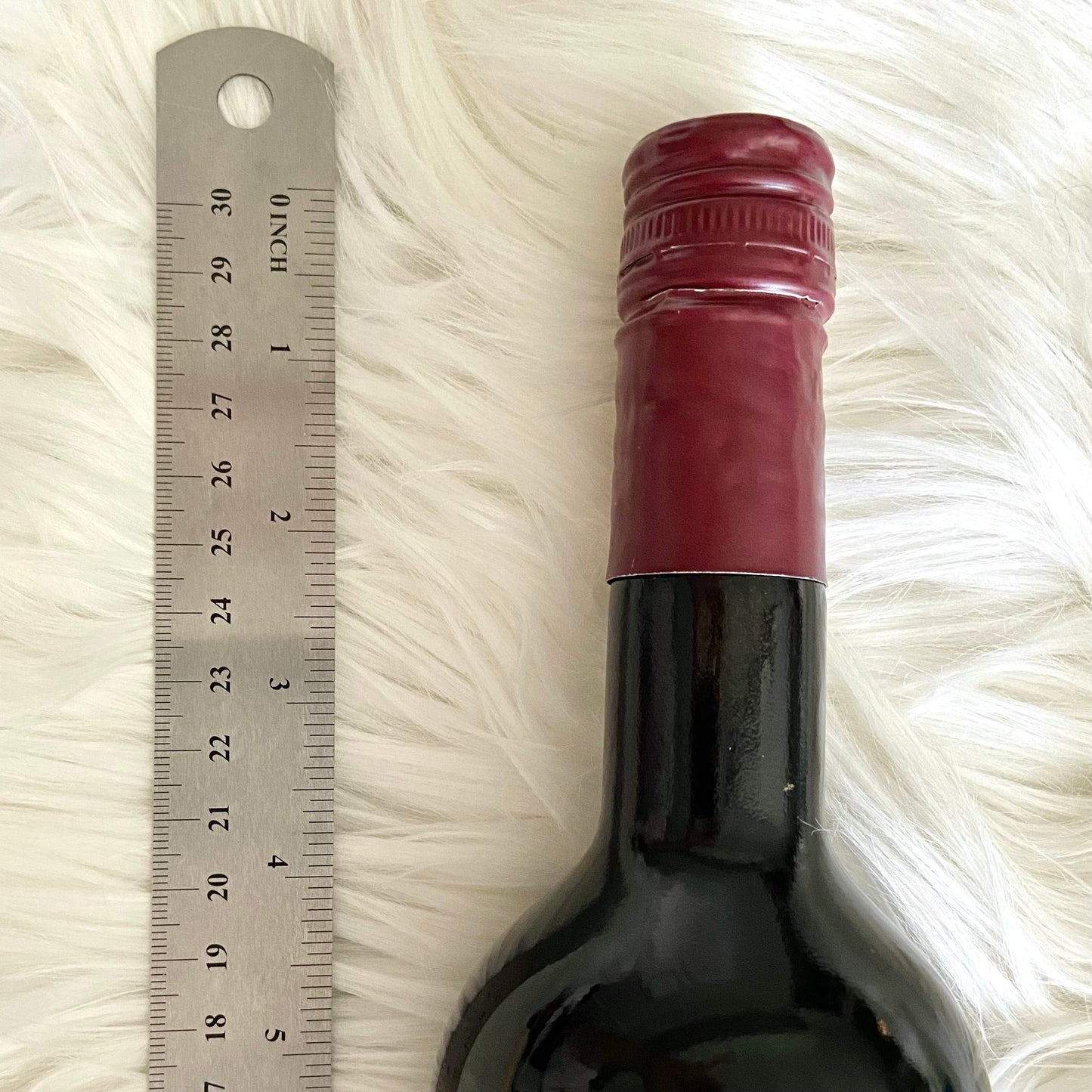 Marble Effect Balancing Bottle Holder