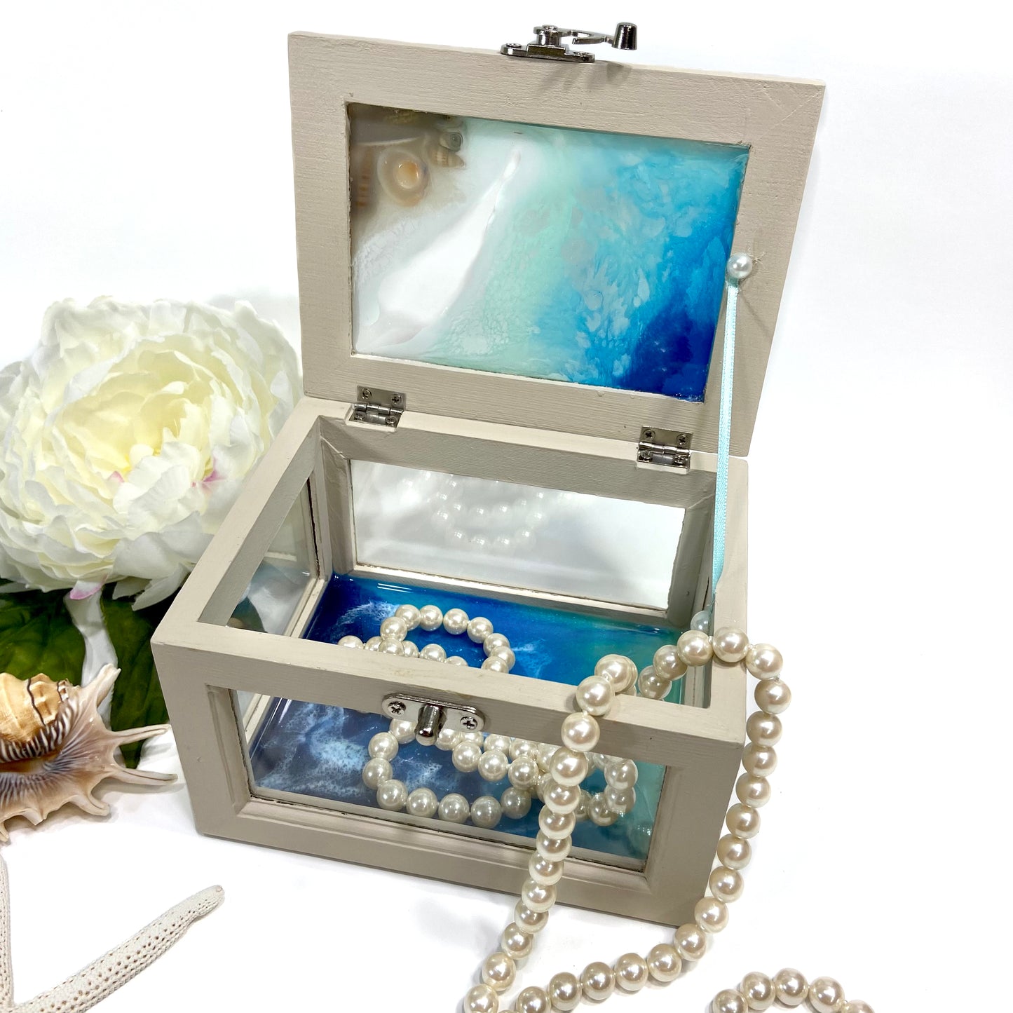 Coastal Resin & Shell Keepsake Box