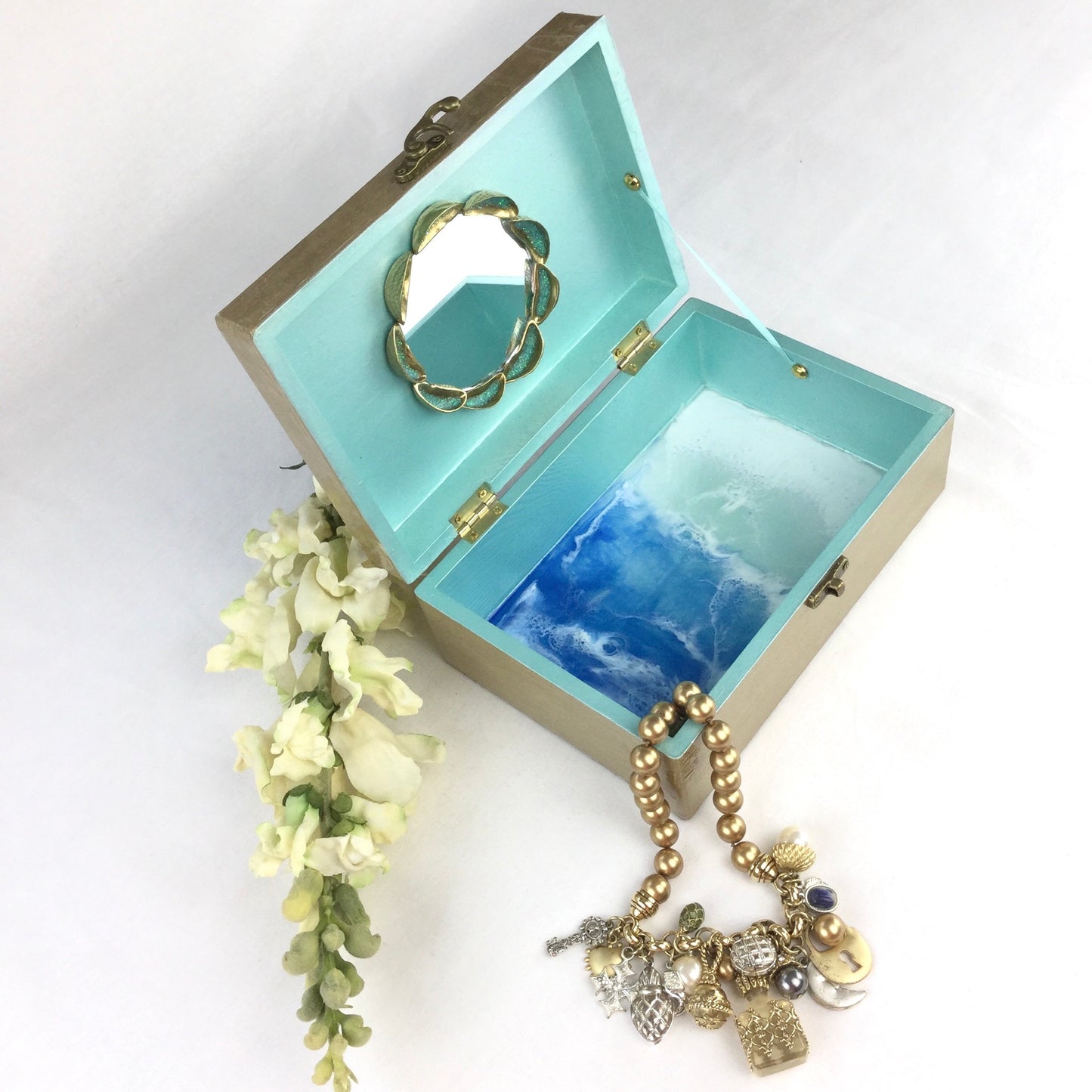 Champagne Jewelry Box with Seashells - Ocean Theme Resin Art