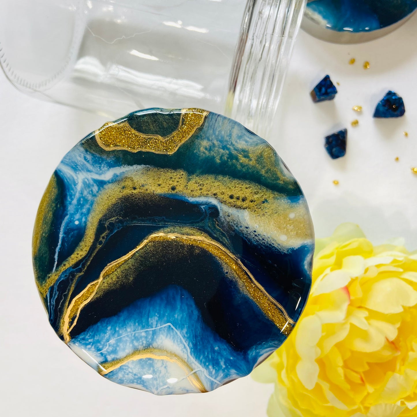 Blue and gold geode topper - Mamota Creative