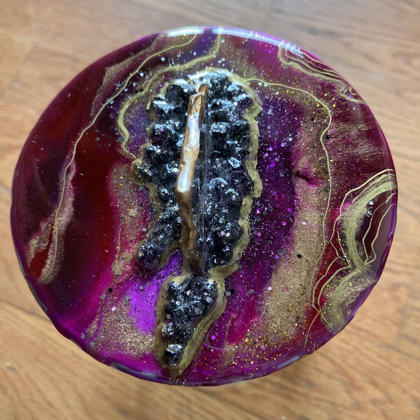 burgundy canister lid with purple hues in geode style - Mamota Creative